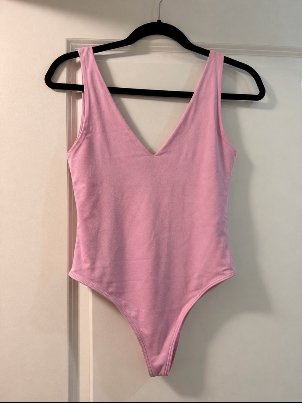 Aritzia Babaton Contour Bodysuit